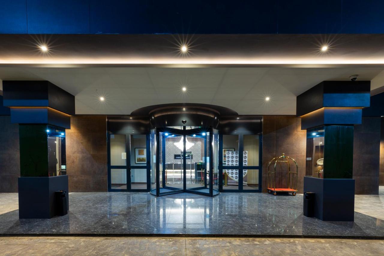 Az Hotels Grand Oran Es Senia Zewnętrze zdjęcie
