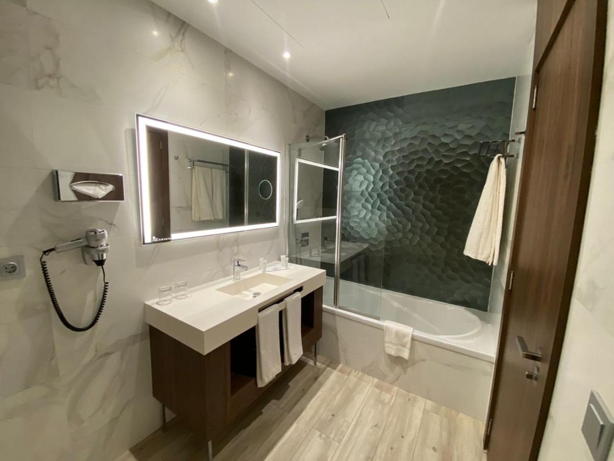 Az Hotels Grand Oran Es Senia Zewnętrze zdjęcie