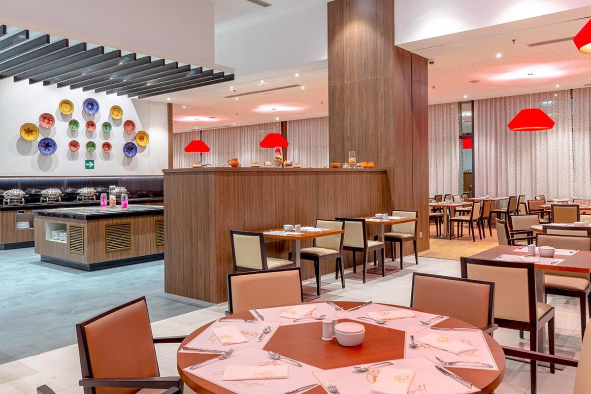 Az Hotels Grand Oran Es Senia Zewnętrze zdjęcie